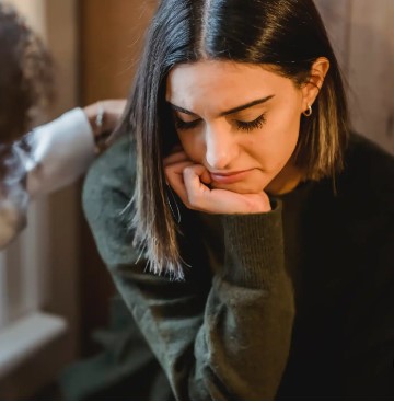 أشعر بفقدان المنطقية وأن كل شيء غريب .. 