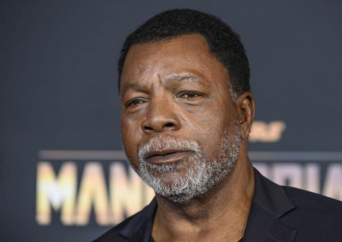 وفاة الممثل كارل ويذرز المعروف بدور أبولو كريد في أفلام «روكي»