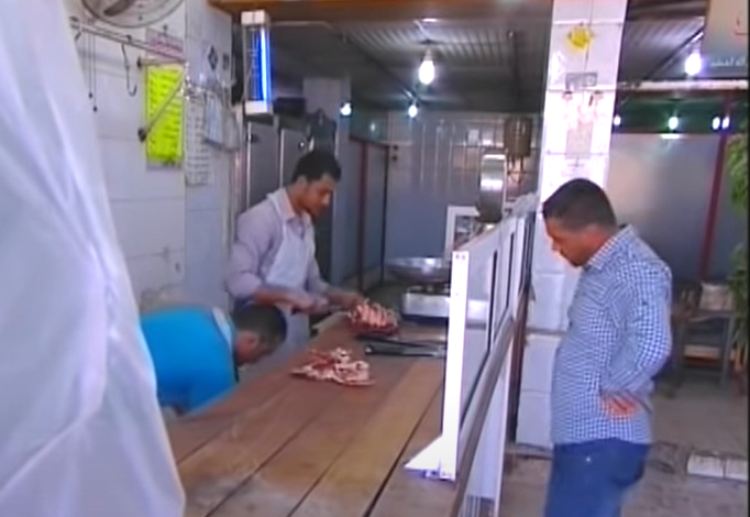 الكاميرا الخفيه: قطط بملحمة وبيعها للمواطنين