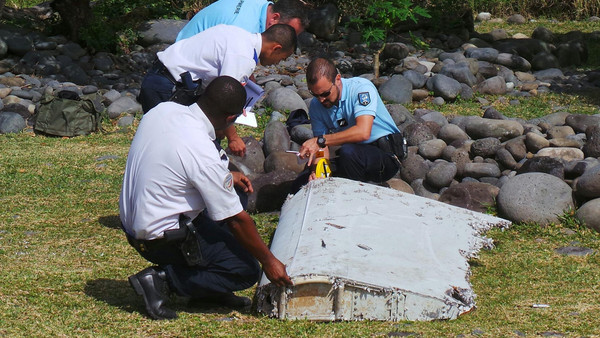  العثور على حطام الطائرة الماليزية المفقودة منذ عام 2014