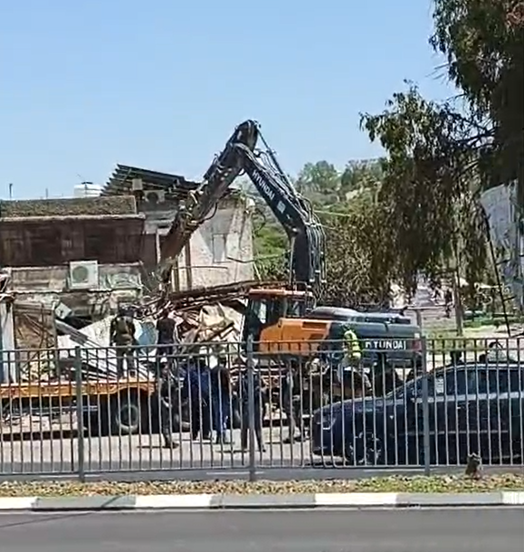 الاحتلال يهدم محلا تجاريا قرب كفل حارس شمال غرب سلفيت