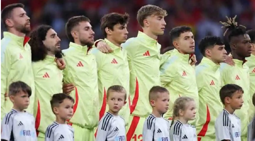 نجم منتخب إسبانيا خارج كأس العالم 