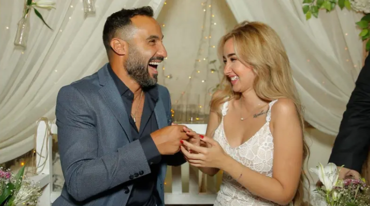 لقطة تعيد الجدل ..  أحمد فهمي وهنا الزاهد معاً بعد الطلاق