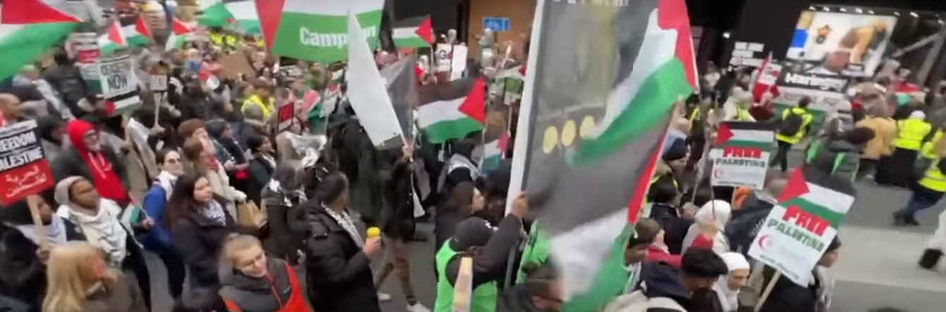 اتهامات للحكومة البريطانية بقمع الحريات من خلال إعادة تعريفها "التطرف"