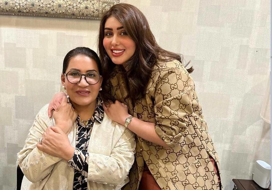 هنادي الكندري: سعيدة بتجهيزات العمل الرمضاني مع الفنانة سعاد عبد الله 