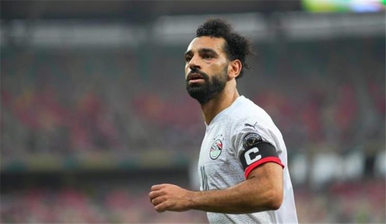 نادٍ إنجليزي يستعد لمفاوضة محمد صلاح بعد أزمة التجديد مع ليفربول