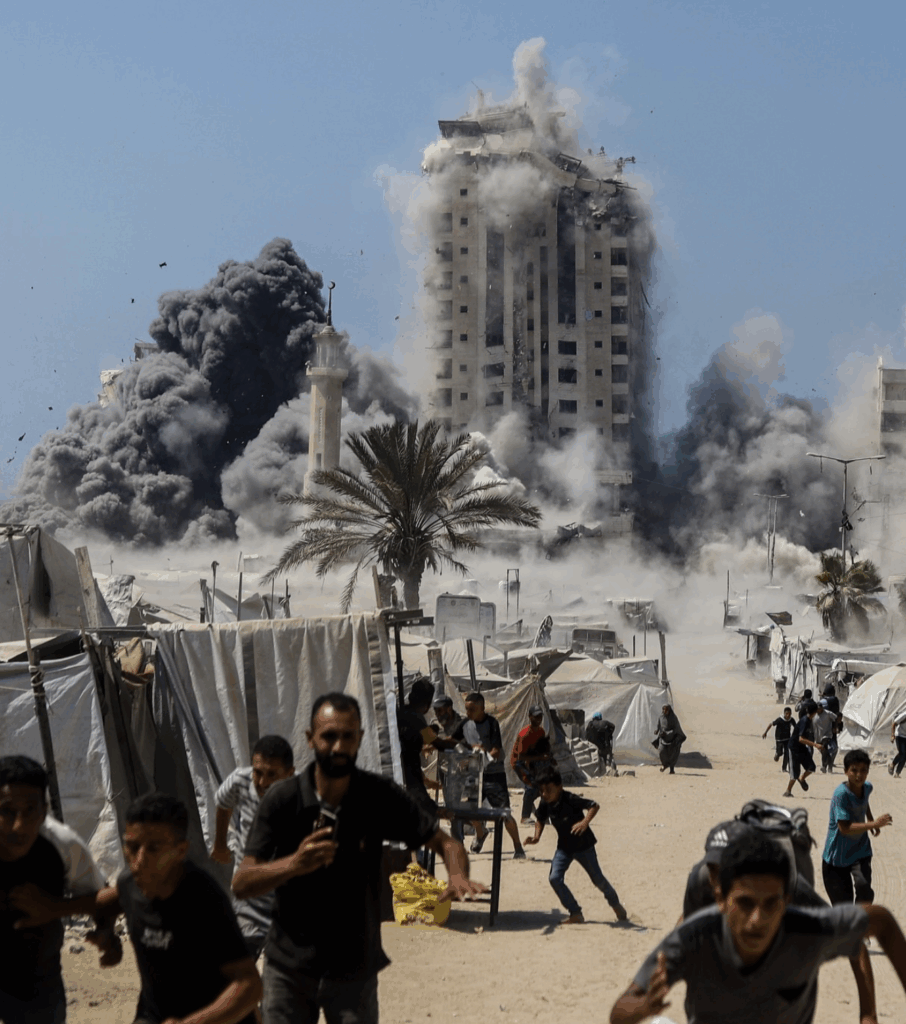 الاحتلال يركز قصفه على أبراج غزة