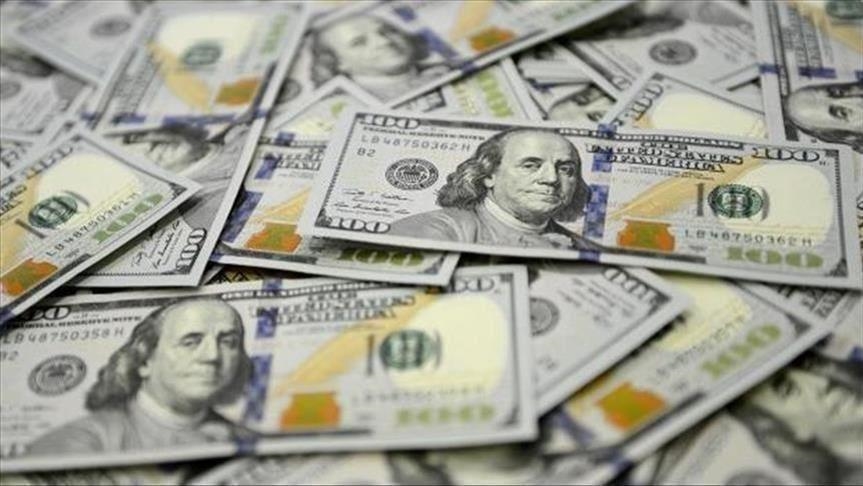الدولار يفتح تعاملات 2021 بأدنى مستوى في ثلاث سنوات