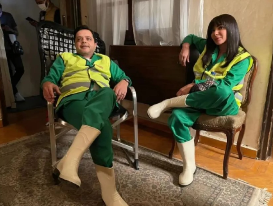 أزمة زوجية بين محمد هنيدي ومنى زكي في برومو فيلم الجواهرجي ..  وأحمد السعدني يتدخل