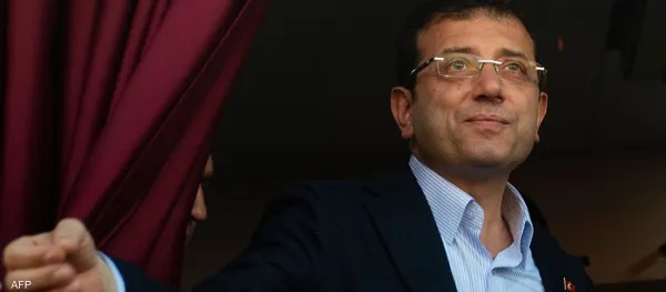 رئيس بلدية اسطنبول المسجون أكرم إمام أوغلو يعلن توقيف محاميه