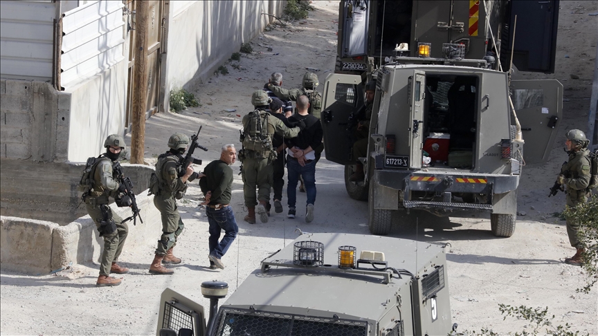 4860 معتقلا فلسطينيا بالضفة الغربية منذ منذ 7 أكتوبر