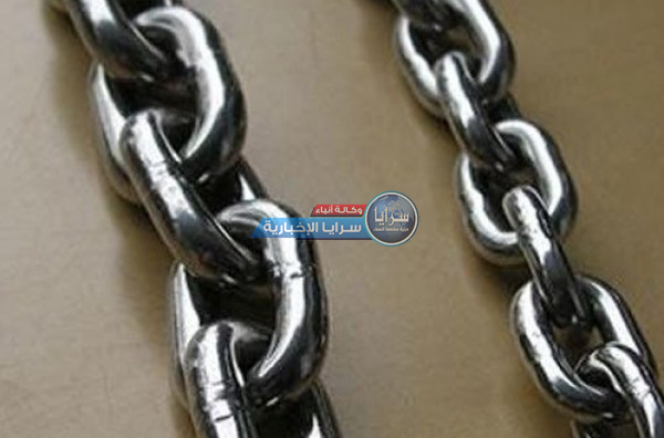 بسبب قرض ..  ثلاثيني يقتل زوجته بجنزير ثم يسعفها