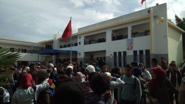 بالفيديو .. مدير مدرسة في المغرب متهم بالتحرش الجسدي بالطالبات