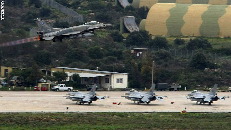 اسبانيا: 10 قتلى بتحطم مقاتلة يونانية من طراز F-16 في تدريبات للناتو