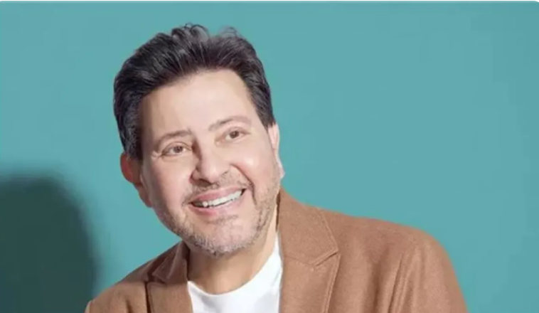 محامي الفنان هاني شاكر يتوعد مروجي شائعات وفاته