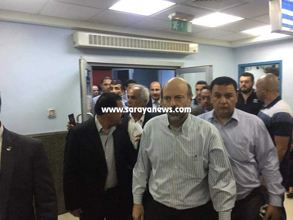 الرزاز من البحر الميت: هذا يوم حزين على الأردنيين كافة