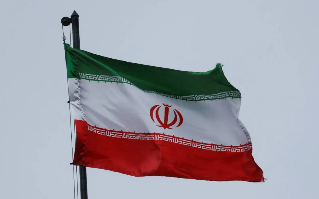 إعلام إيراني: مقتل مسؤول الاستخبارات في هيئة الأركان وقادة آخرين فيها بالهجوم الأمريكي