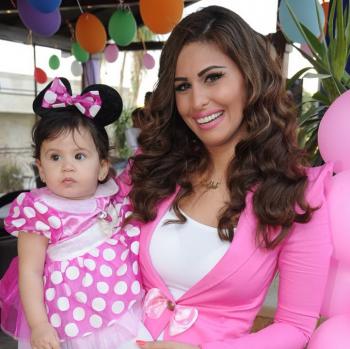 الفنانة الاردنية مي سليم تتهم طليقها علي الرفاعي بمحاولة خطف ابنتهما