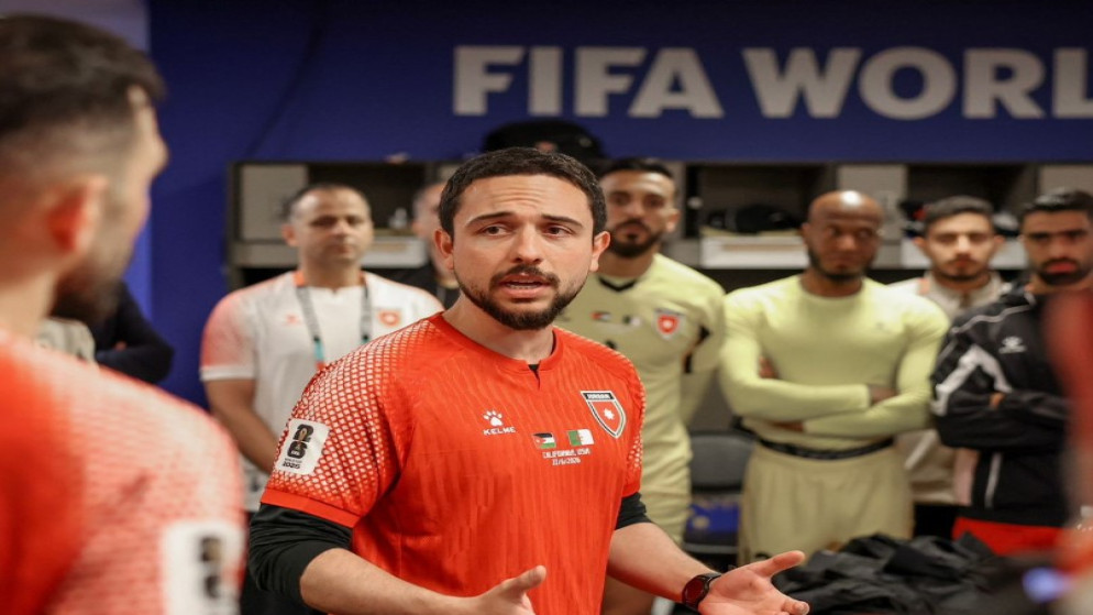ولي العهد للاعبي المنتخب: نحبكم ونقدّر مجهودكم ..  ما قصرتوا يا النشامى