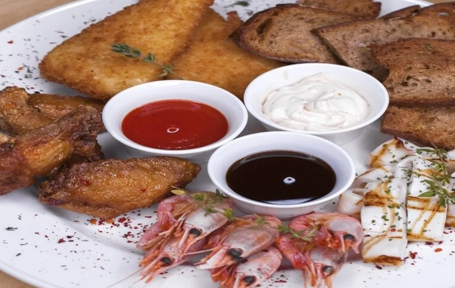 شيخوخة صامتة للأوعية الدموية: خبيرة غدد صماء تحذر من “فخ” الفواكه والدهون الثلاثية