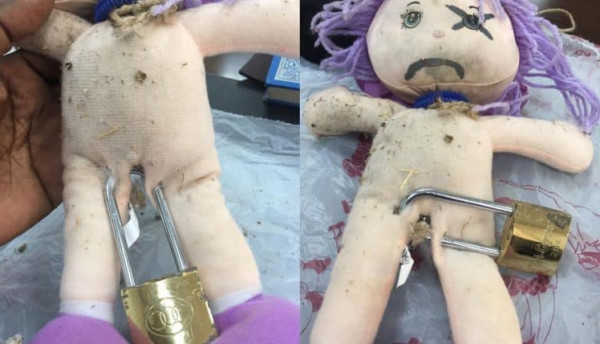 بالصور  ..  شعر ودبابيس وقفل حديدي بدمية أطفال تقود شخص لإنقاذ عائلة من "سِحر الفودو" الأصعب 