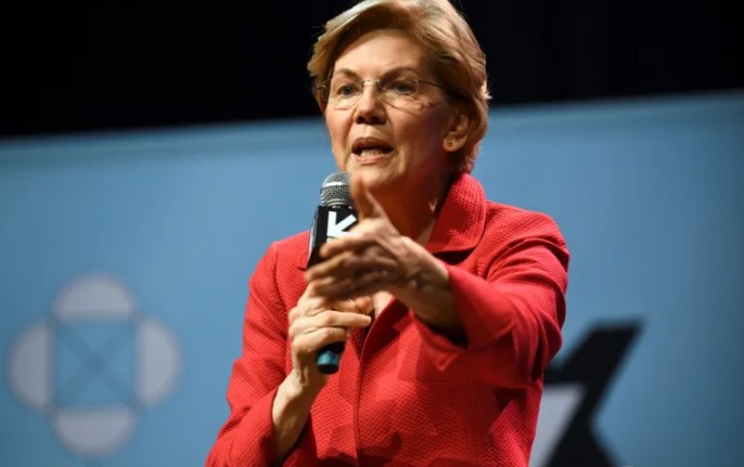 سيناتورة أميركية تطالب بفتح تحقيق مع ماسك بتهمة "اختلاس موارد تسلا"