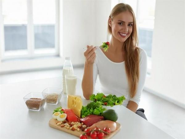اعرف رد فعل جسمك عندما تأكل مرة واحدة في اليوم
