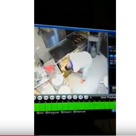 فيديو يحبس الانفاس  ..  لحظة انفجار غاز بوجه طباخ في احد المطاعم بالعاصمة عمان 