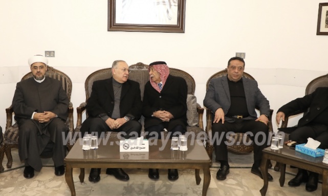 مندوبا عن الملك وولي العهد ..  العيسوي يعزي عشيرة آل حجازي 