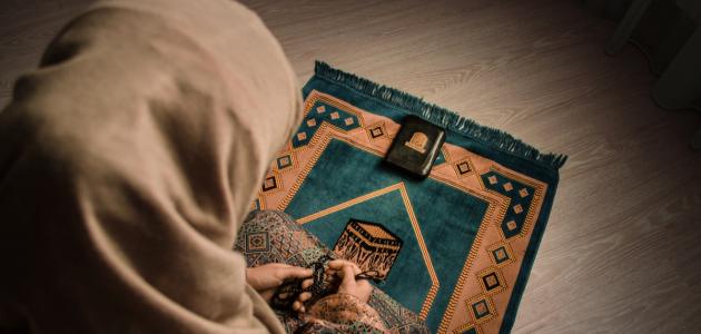 هل يحق للزوج منع زوجته من الذهاب إلى المسجد لأداء التراويح؟ ..  الإفتاء تُجيب 