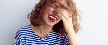 فوائد الضحك للقلب ومخاطر الجلوس ..  11 حقيقة صحية ستفاجئك