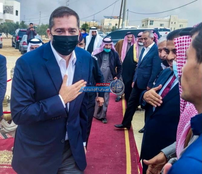 تغريدة "غامضة" لسمير الرفاعي: "في فمي ماء"  ..  "القرار شجاعة"  ..  فماذا قصد؟