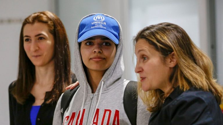 على خطى رهف القنون ..  شقيقتان سعوديتان عالقتان ب"هونغ كونغ" في طريقهما إلى أستراليا