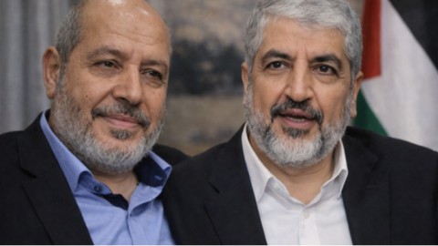 مشعل أو الحية؟ ..  “حماس” تنتخب سرًا رئيس مكتبها السياسي وهذا هو المرشح الأوفر حظًا   - تفاصيل 