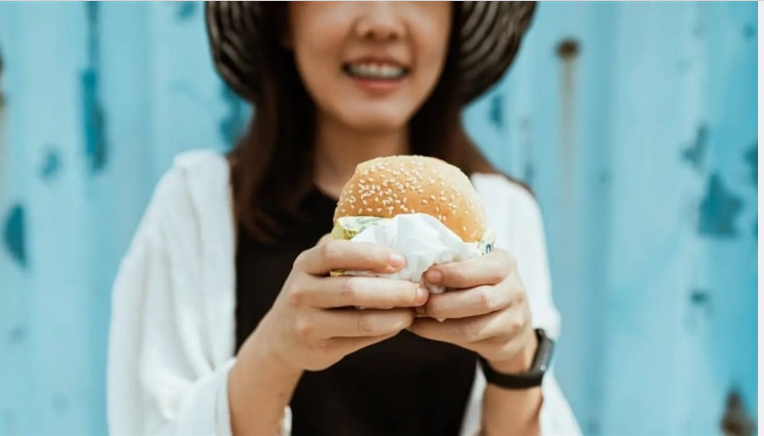 7 خطوات لتجنب الشهية المفتوحة مع برودة الطقس