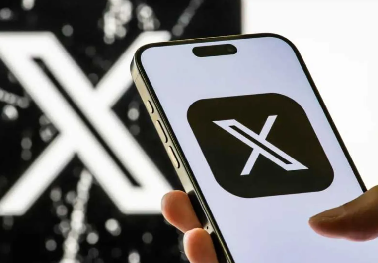 منصة (إكس) تفتح (الصندوق الأسود) للحسابات ..  فماذا كشفت ميزة الموقع عن الهويات الحقيقية؟