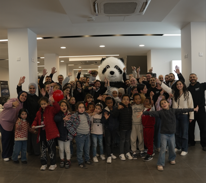 الوصل للسيارات تنظم إفطاراً رمضانياً للأيتام في صالة عرض جيلي تجسيداً لقيم العطاء والتكافل