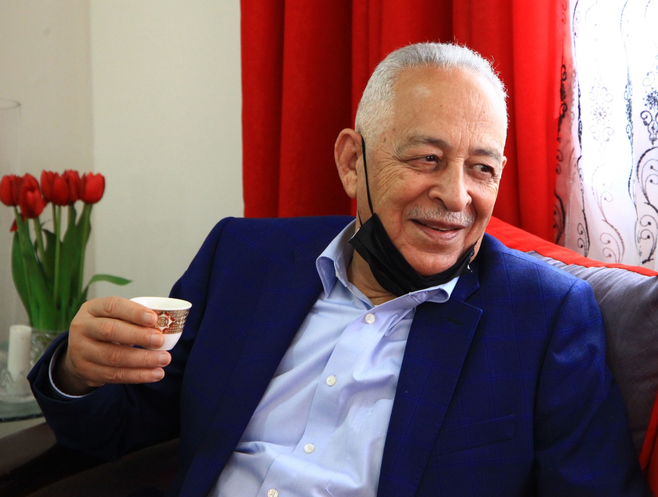 " العيسوي " اني مع العهد حتى يأتي الأجل 