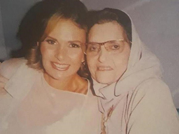 وفاة والدة الفنانة يسرا بعد صراع مع المرض