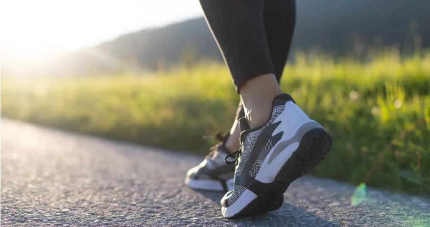 هل المشي أفضل من أجهزة تمارين العضلات؟