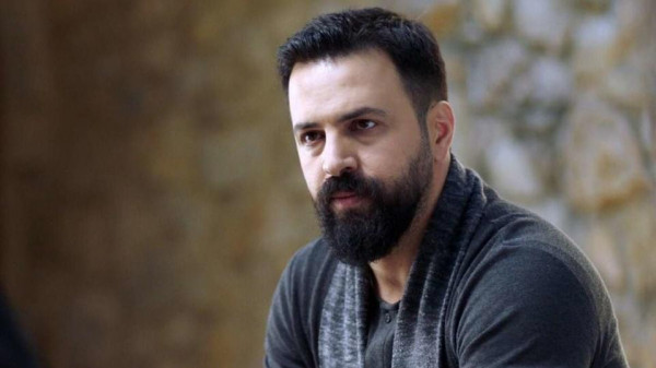 بالفيديو  ..  تيم حسن "يغازل" معجبة ويُشعل مواقع التواصل الاجتماعي 