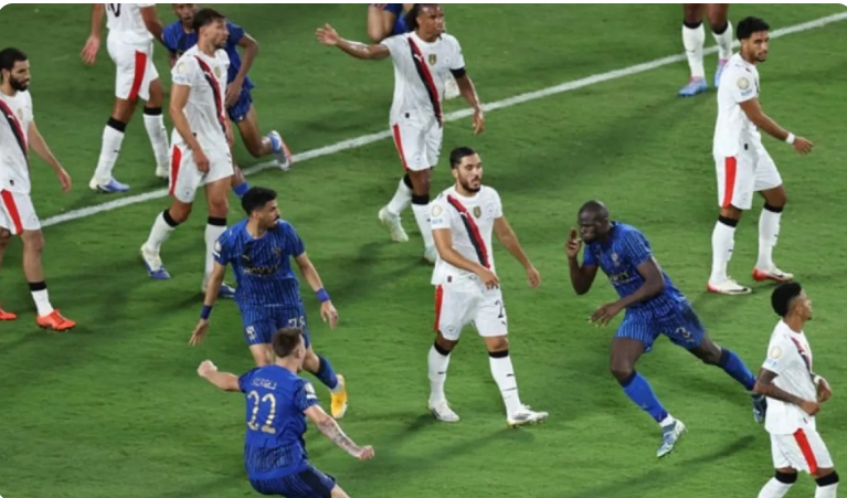 الوليد بن طلال: أول من هنأني بفوز الهلال كان شخصية إماراتية