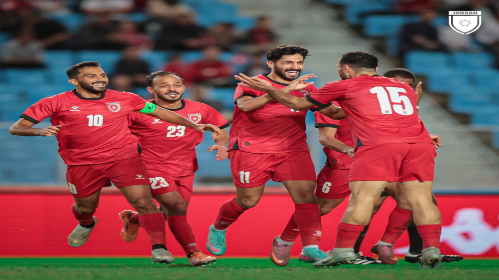 المنتخب الوطني لكرة القدم يخسر وديا أمام نظيره التونسي 2-3