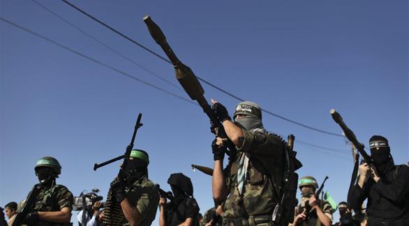  مقاتلو حماس يحملون معهم حقائب كبيرة لاحتواء الجنود المأسورين