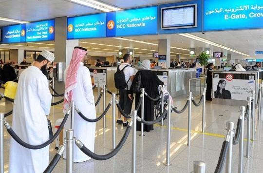 الإمارات تعلن عن تعليق دخول القادمين من هذه الدول