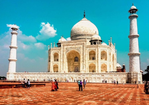 السفر إلى الهند: إتيكيت التعامل مع السكان المحليين والأماكن العامة