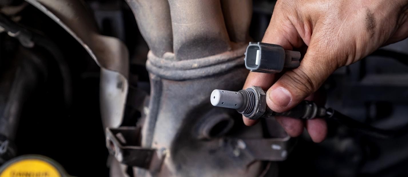 كيفية تنظيف حساس الاكسجين في السيارة