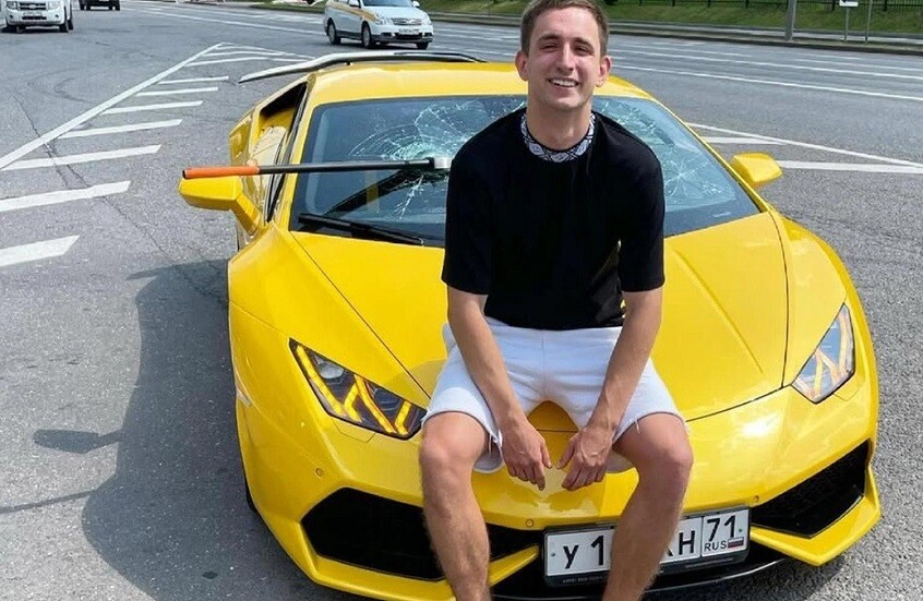  50 ألف دولار مقابل استعادة حساب انستغرام