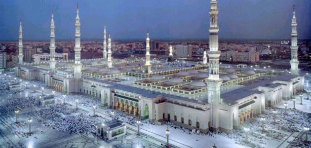 إمام المسجد النبوي يحمّل "المسلسلات" مسؤولية تفشي الطلاق
