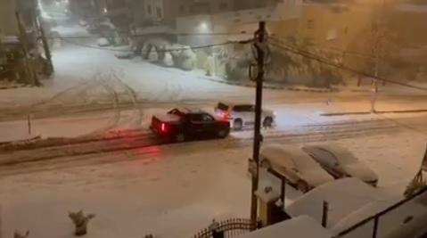 الحكومة تعمم على شركات التأمين بتغطية حوادث السيارات التي حصلت خلال الثلوج
